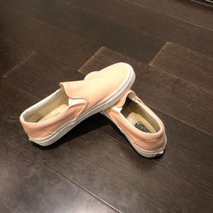 Women’s peach Vans